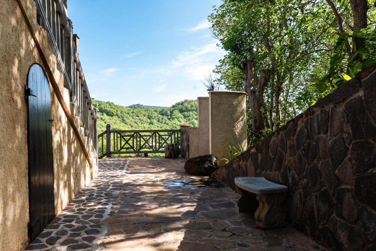 Firefly Estate Bequia Hotel Crescent Beach Екстериор снимка