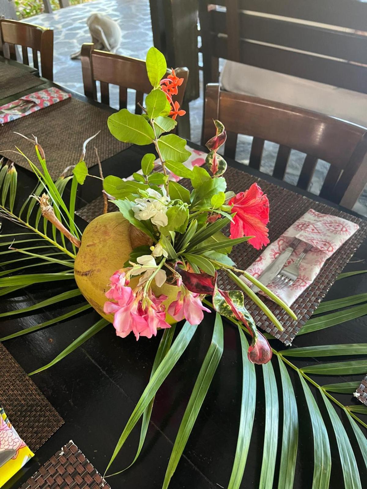 Firefly Estate Bequia Hotel Crescent Beach Екстериор снимка